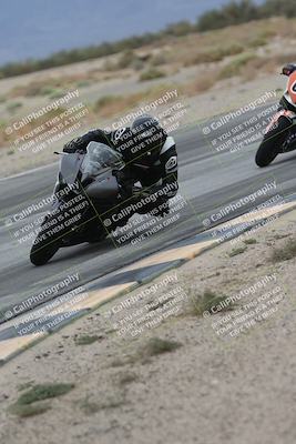 media/Sep-21-2025-Race Pace (Sun) [[98bf33ef95]]/Verified/5-Turn 15 Inside (930am)/